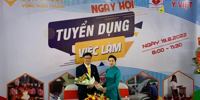 CHÚC MỪNG HỢP TÁC ĐÀO TẠO & TUYỂN DỤNG GIỮA SUN GROUP- VÙNG MIỀN TRUNG VÀ TRƯỜNG Ý VIỆT THÀNH CÔNG..