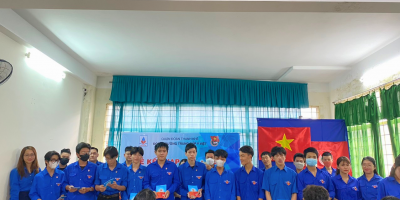 Đoàn Trường Trung Cấp Ý Việt Tổ Chức Lễ Kết Nạp Cho 180 Đoàn Viên Ưu Tú 