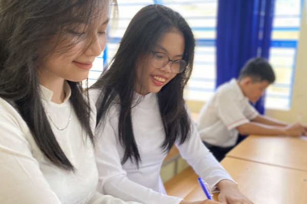 Học trường nghề có mặc áo dài không? Trường nghề đầu tiên khuyến khích học sinh mặc áo dài tại Đà Nẵng 