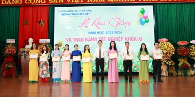 Trường Trung Cấp Ý Việt Tổ Chức Thành Công Lễ Khai Giảng Năm Học Mới Và Lễ Trao Bằng Tốt Nghiệp Sinh Viên K20 