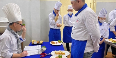 Học trung cấp kỹ thuật chế biến món ăn tốt nghiệp ra trường làm ở đâu? 