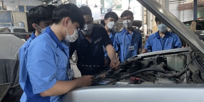 Hé lộ mức lương sinh viên trường nghề nhận được sau khi ra trường 