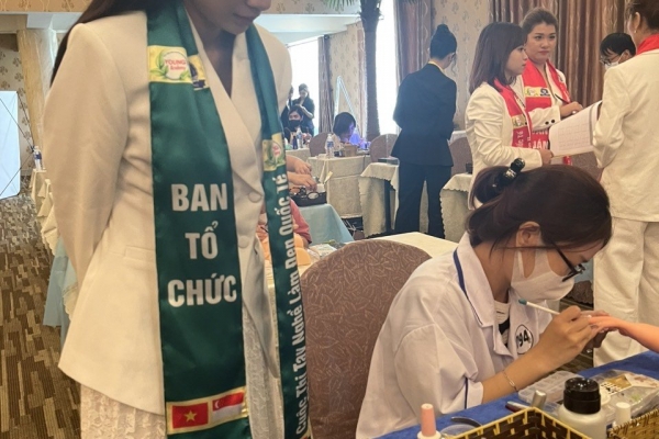 Check ngay 5 kinh nghiệm người học nail đi Mỹ phải biết