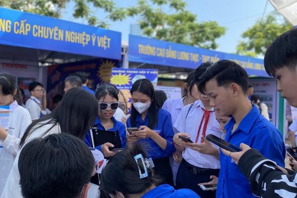 Hành Trình Chuẩn Bị Cho Kỳ Thi Tốt Nghiệp THPT 2025!