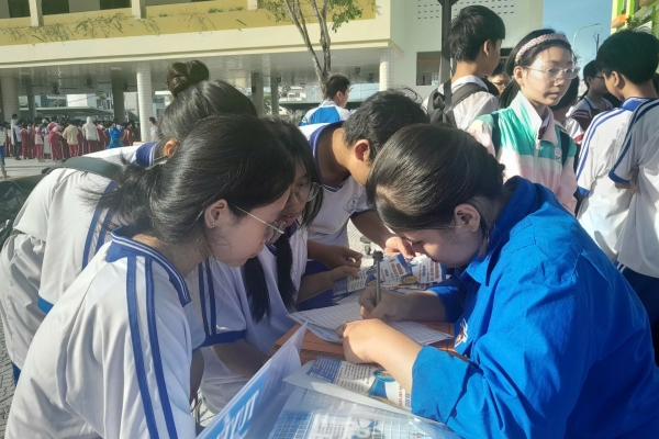 Đại học không phải là con đường duy nhất dẫn đến thành công.