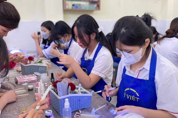 Cập nhật thông tin cho người học nail đi nước ngoài!