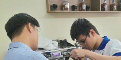 Trường dạy pha chế Đà Nẵng - pha capuchino chuẩn vị, vẽ trái tim đẹp mắt