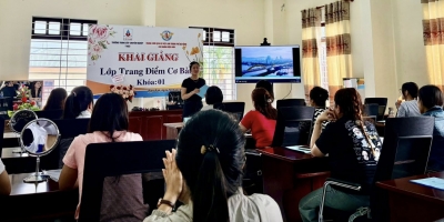 Ý Việt khai giảng khóa học Trang điểm sơ cấp được Nhà nước hỗ trợ 100% học phí tại Điện Bàn Ý Việt khai giảng khóa học Trang điểm sơ cấp được Nhà nước hỗ trợ 100% học phí tại Điện Bàn