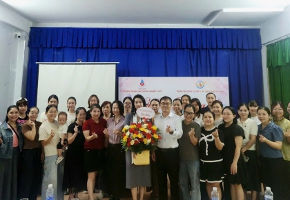 Học nghề trang điểm miễn phí tại Tam Kỳ và Đà Nẵng Học nghề trang điểm miễn phí tại Tam Kỳ và Đà Nẵng