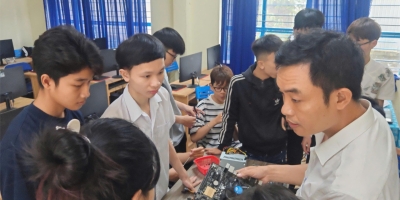 Miễn 100% học phí nghề công nghệ thông tin sau THCS Miễn 100% học phí nghề công nghệ thông tin sau THCS