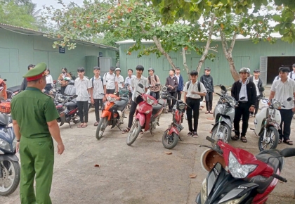 K26 TRANG BỊ KIẾN THỨC PHÁP LUẬT, XÂY DỰNG MÔI TRƯỜNG HỌC TẬP AN TOÀN TẠI Ý VIỆT K26 TRANG BỊ KIẾN THỨC PHÁP LUẬT, XÂY DỰNG MÔI TRƯỜNG HỌC TẬP AN TOÀN TẠI Ý VIỆT
