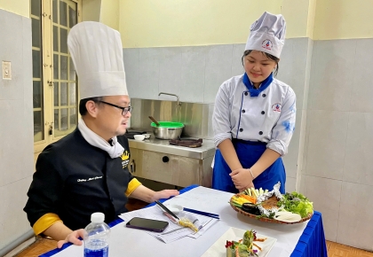 TUYỂN SINH KHÓA KỸ THUẬT CHẾ BIẾN MÓN ĂN K26 TẠI Ý VIỆT TUYỂN SINH KHÓA KỸ THUẬT CHẾ BIẾN MÓN ĂN K26 TẠI Ý VIỆT