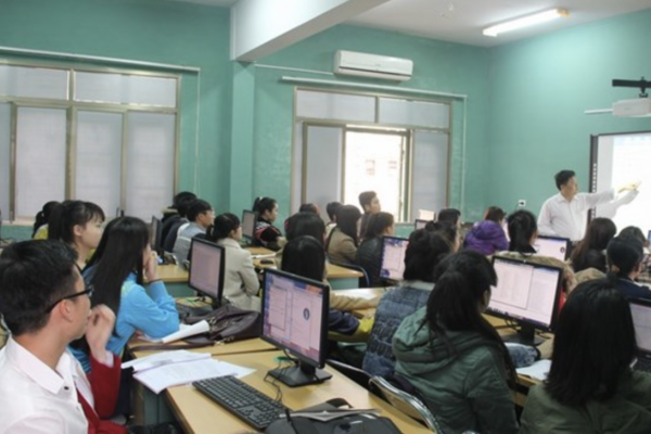 Học phí hệ vừa học vừa làm cao hay thấp ?