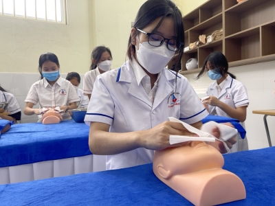 Tạo mẫu và chăm sóc sắc đẹp