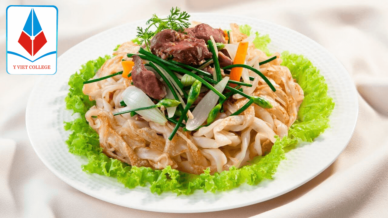 Lam-mon-pho-xao-thit-heo