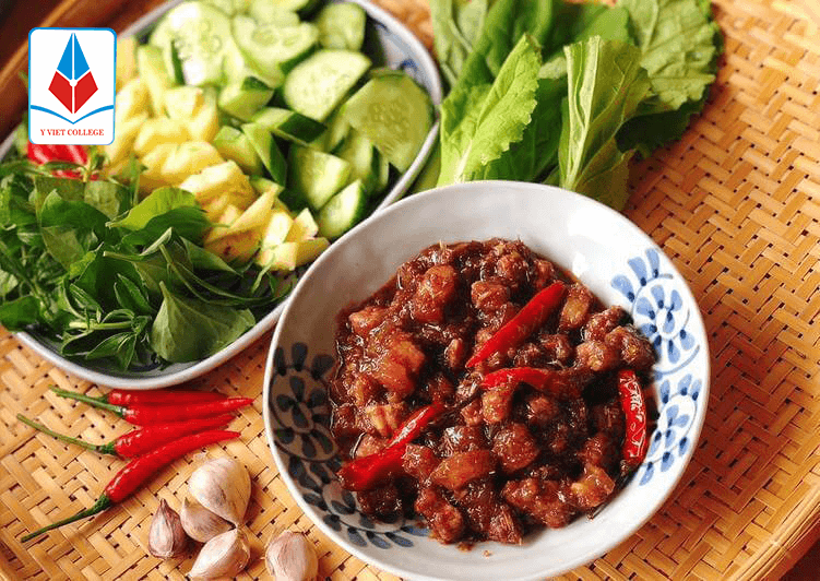Lam-mon-thit-ba-chi-xao-mam-ruoc