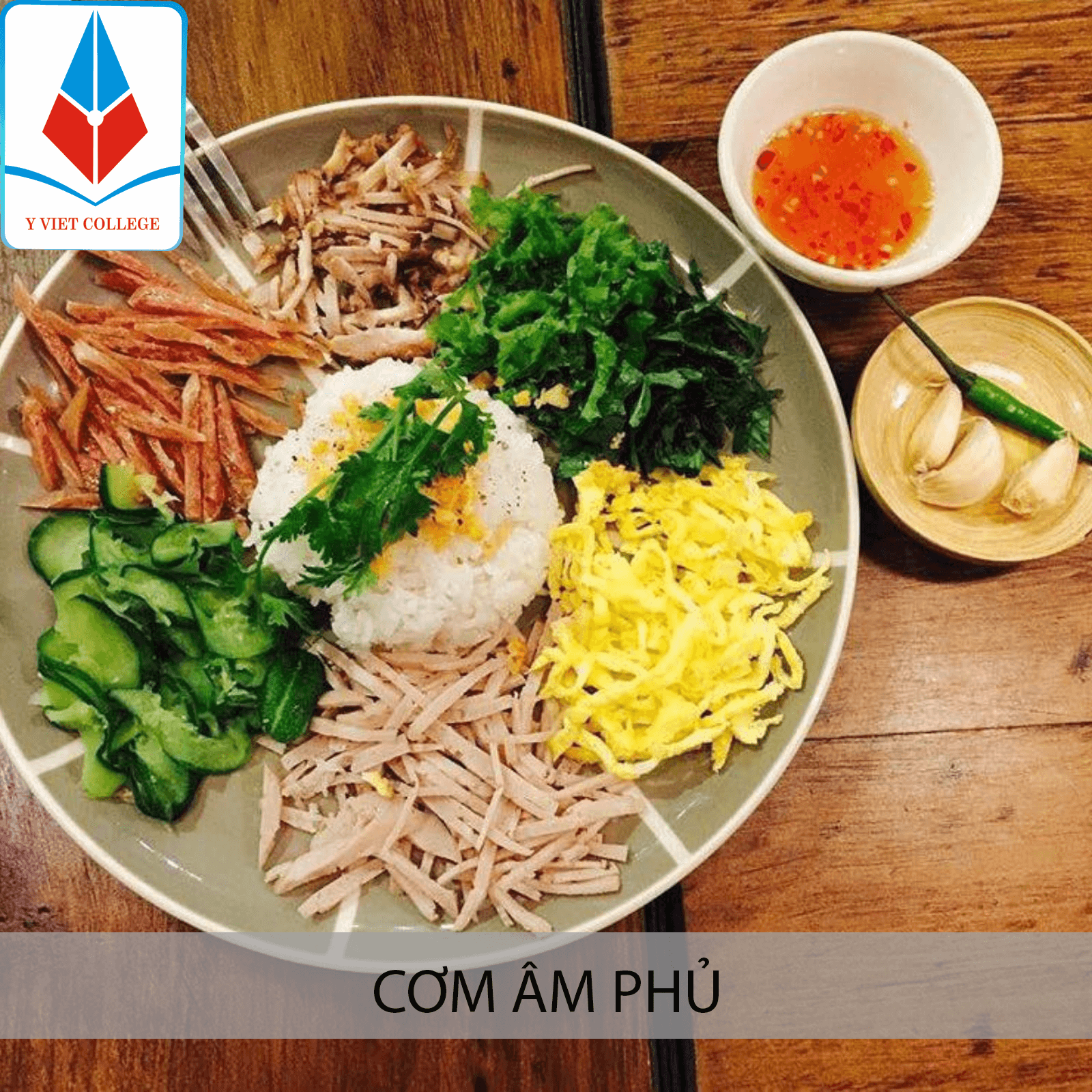 com-am-phu-mon-an-xu-Hue