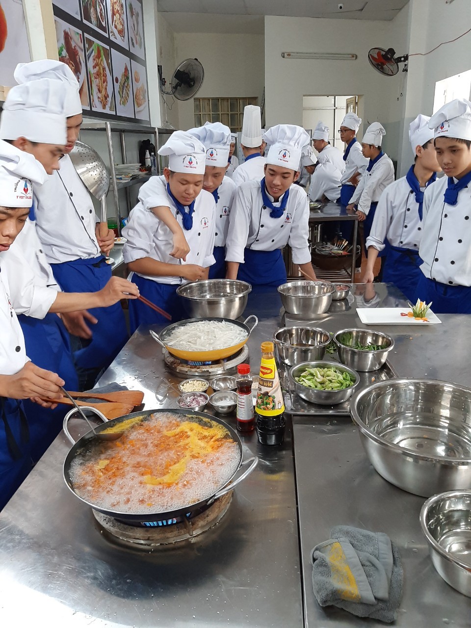 Học nghề nấu ăn chuyên nghiệp tại Đà Nẵng