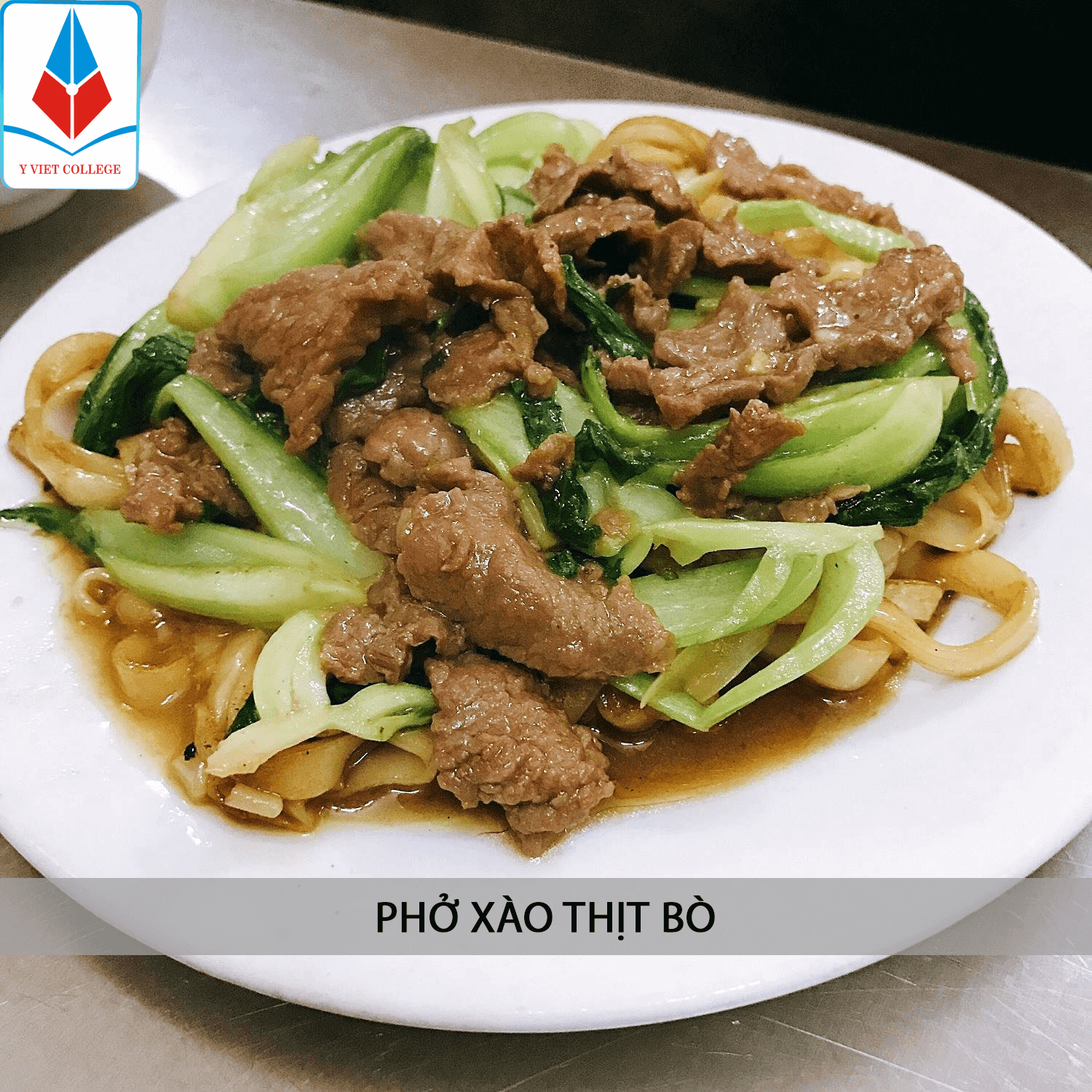 pho-xao-thit-bo-hoc-nau-an-sang-tai-nha