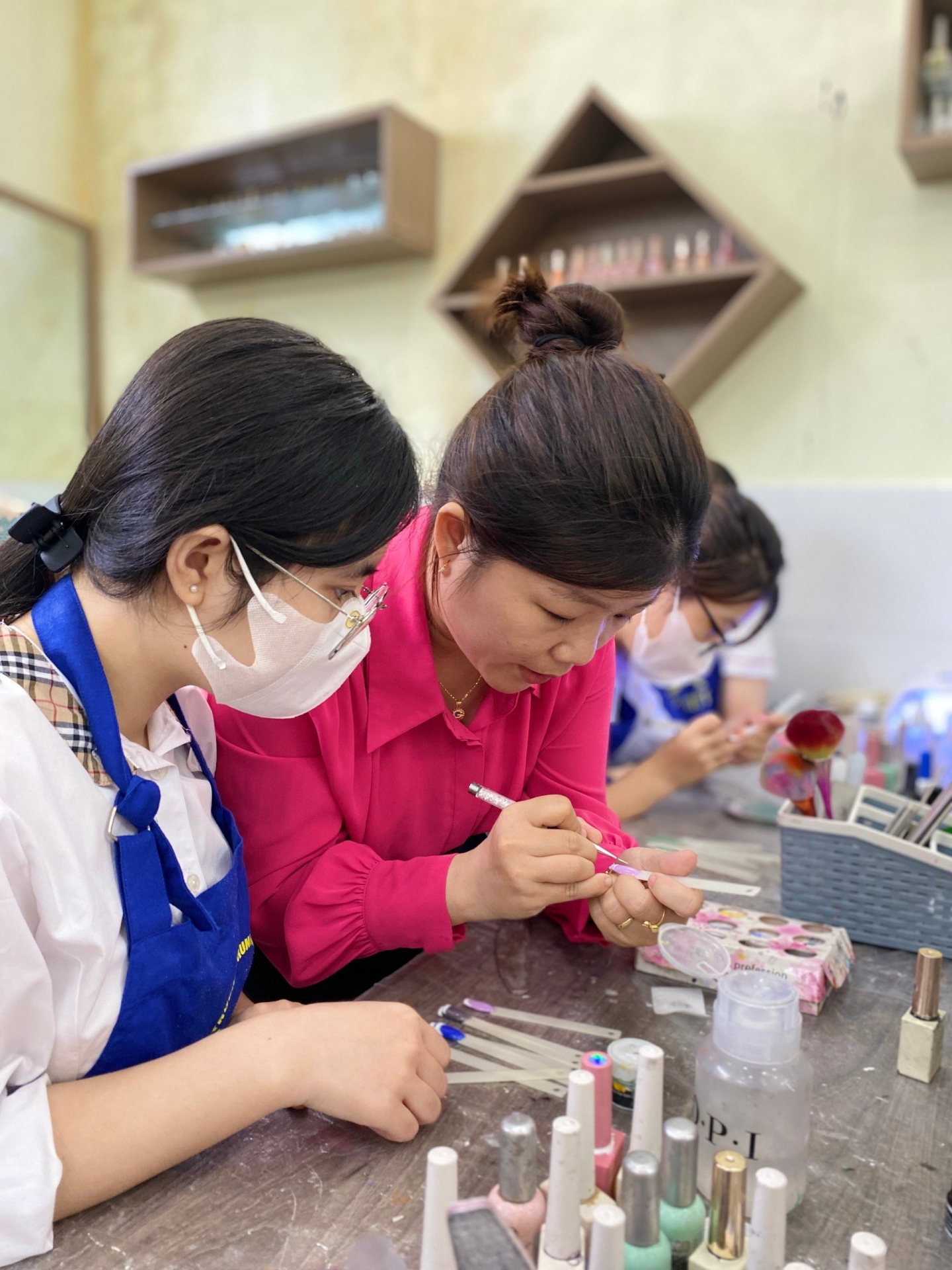 học nghề nail